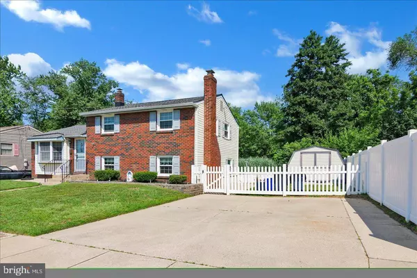 210 MCCLELLAND AVE, Bellmawr, NJ 08031