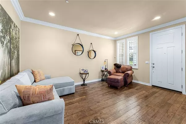 8284 Kendall DR, Huntington Beach, CA 92646