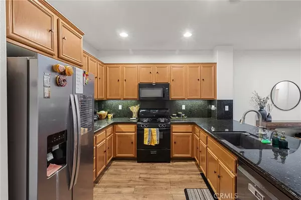 15723 Parkhouse DR #30, Fontana, CA 92336