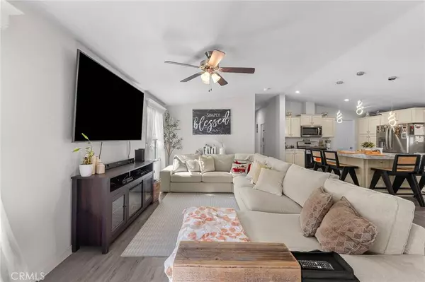 4901 Green River #96, Corona, CA 92880