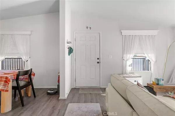 4901 Green River #96, Corona, CA 92880