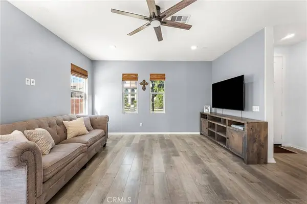 8511 Founders Grove, Chino, CA 91708