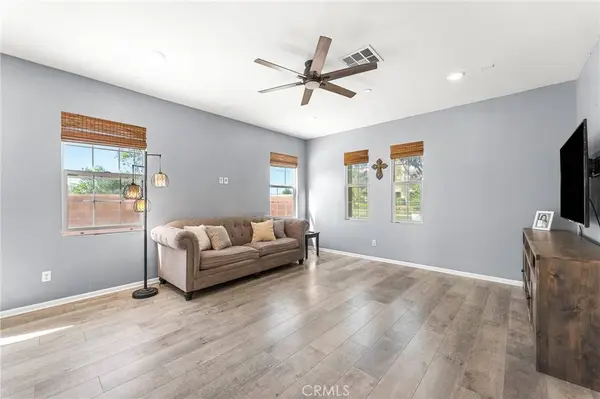 8511 Founders Grove, Chino, CA 91708