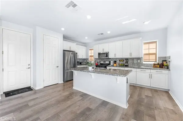 8511 Founders Grove, Chino, CA 91708