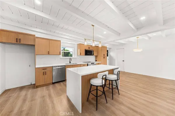 4805 N Vecino, Covina, CA 91722