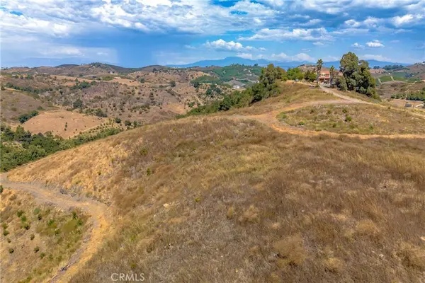 3 La Cruz DR, Temecula, CA 92590