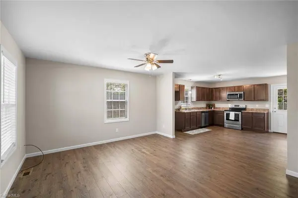 866 Falling Creek CT, Rural Hall, NC 27045