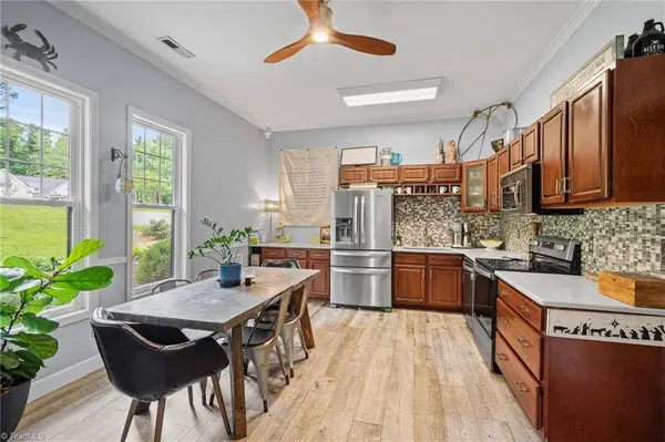 305 Weavil RD, Winston-salem, NC 27107