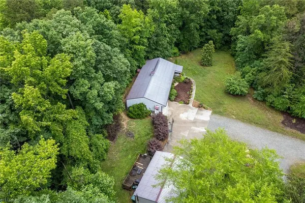 305 Weavil RD, Winston-salem, NC 27107
