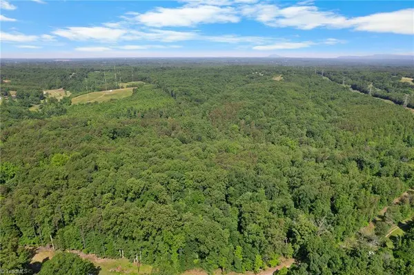 0 Davis RD, Walkertown, NC 27051
