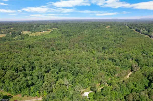 0 Davis RD, Walkertown, NC 27051