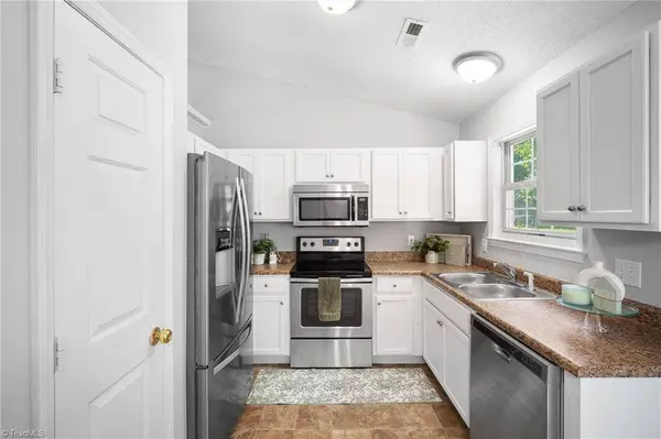 3415 Lovington CT, High Point, NC 27060