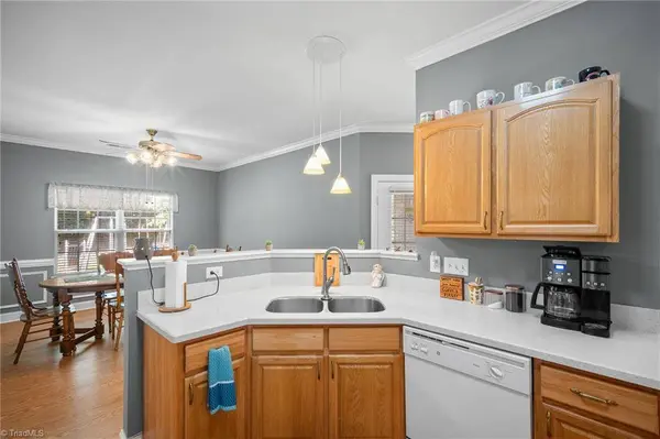 104 Sunrise AVE, Lexington, NC 27292