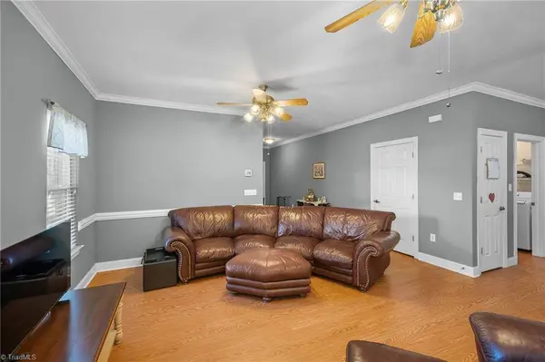 104 Sunrise AVE, Lexington, NC 27292