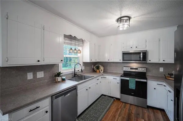 276 Wilmar CIR, Lexington, NC 27295