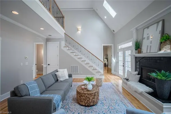 2620 Crow Hill DR, Winston-salem, NC 27106