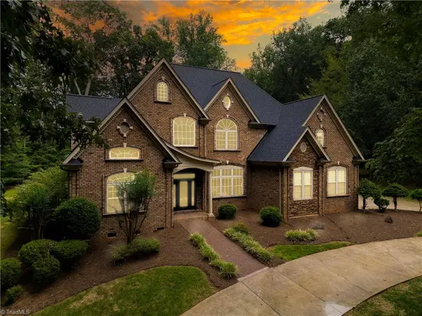 2620 Crow Hill DR, Winston-salem, NC 27106