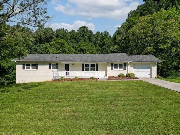 4025 Fargo DR, Winston-salem, NC 27106