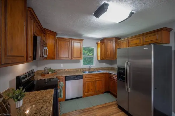 4025 Fargo DR, Winston-salem, NC 27106