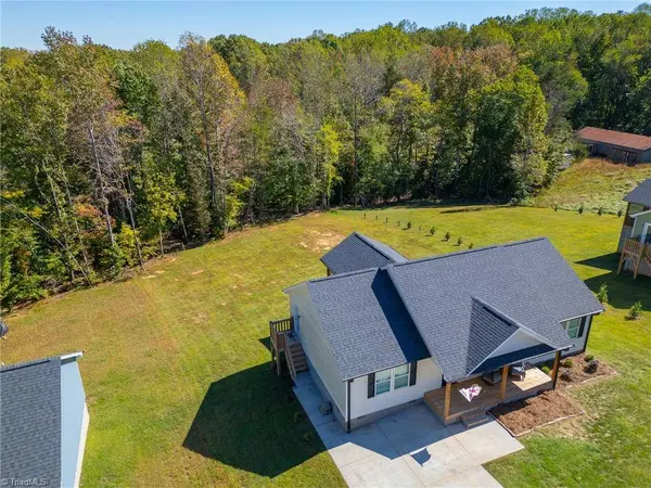 246 Arcadia DR, Lexington, NC 27295