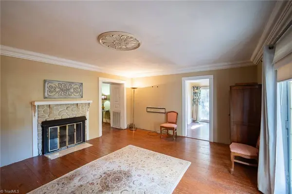 5820 Skylark RD, Pfafftown, NC 27040