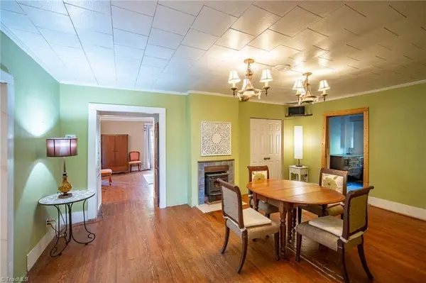 5820 Skylark RD, Pfafftown, NC 27040