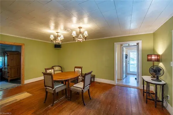 5820 Skylark RD, Pfafftown, NC 27040