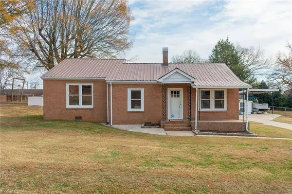 229 River DR, Linwood, NC 27299