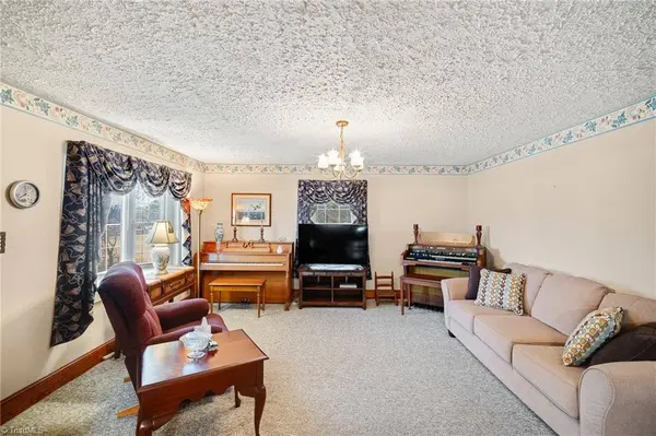 1246 Hickory Tree RD, Winston-salem, NC 27127