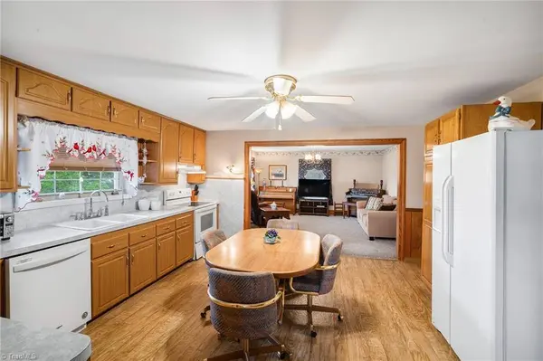 1246 Hickory Tree RD, Winston-salem, NC 27127