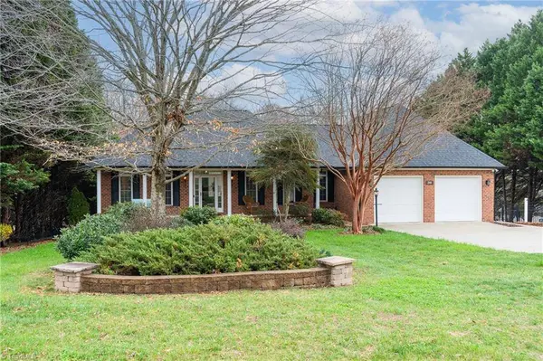 299 Ridge DR, Lexington, NC 27295