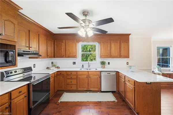 280 Ashmoor LN, Lexington, NC 27295