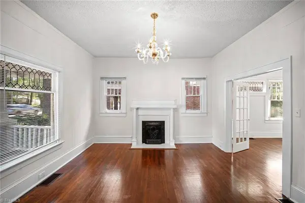 2360 N Patterson AVE, Winston-salem, NC 27105