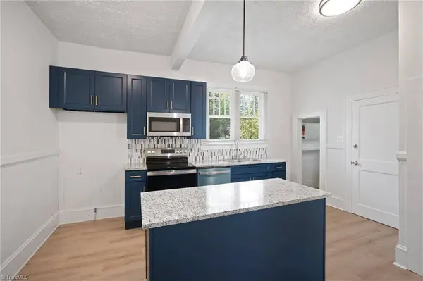 2360 N Patterson AVE, Winston-salem, NC 27105