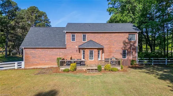 2550 Rowe RD, Lexington, NC 27295