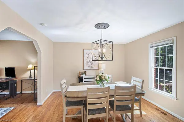 2550 Rowe RD, Lexington, NC 27295