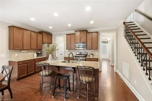203 Kapstone XING, Lexington, NC 27295