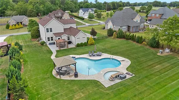 203 Kapstone XING, Lexington, NC 27295