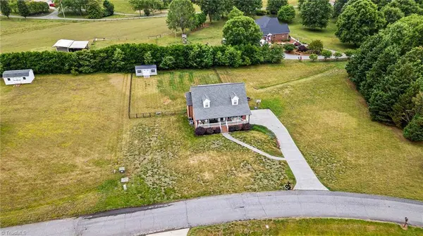184 Cummings CT, Lexington, NC 27295
