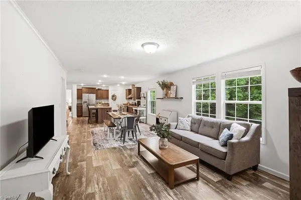 300 S Union Grove RD, Lexington, NC 27295
