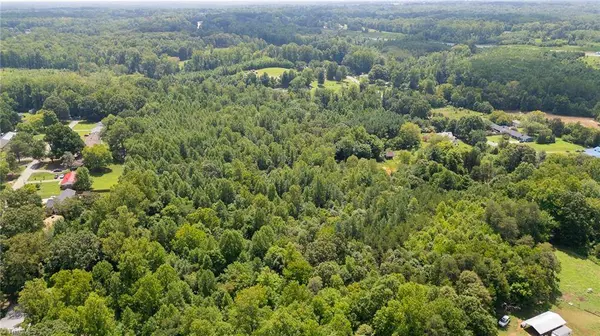 5237 Davis RD, Winston-salem, NC 27105