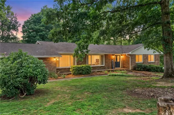 3620 Chelmsford DR, Winston-salem, NC 27105