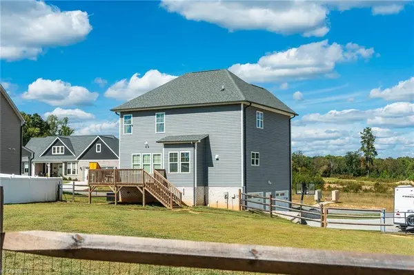 360 Wynnfall DR, Lexington, NC 27295