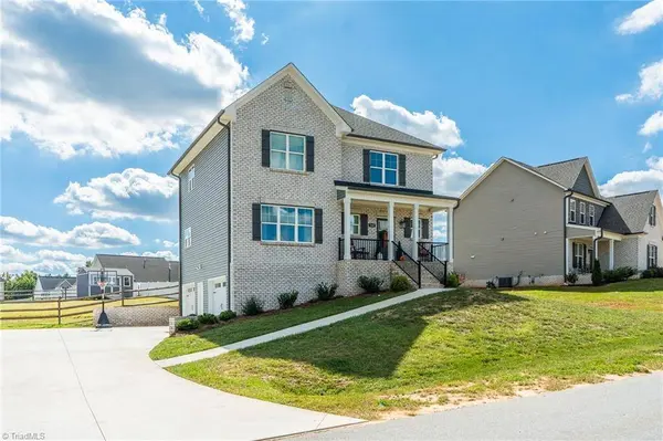 360 Wynnfall DR, Lexington, NC 27295