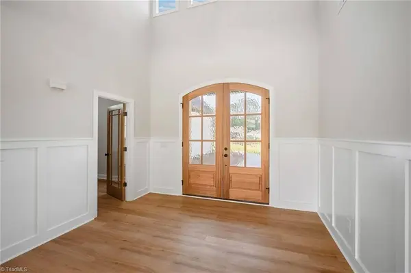 479 Garnet LN, Lexington, NC 27295