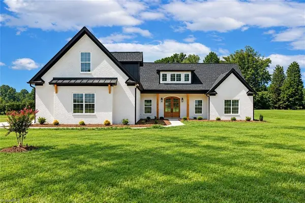 479 Garnet LN