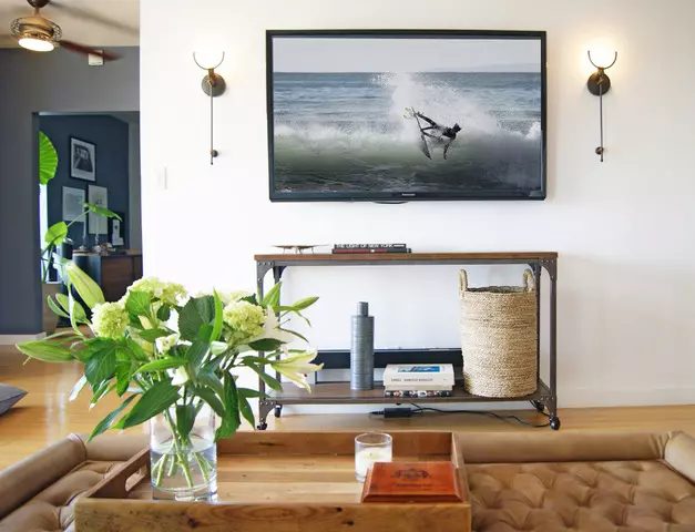 West Hollywood, CA 90069-2322,1131 Alta Loma Rd #407