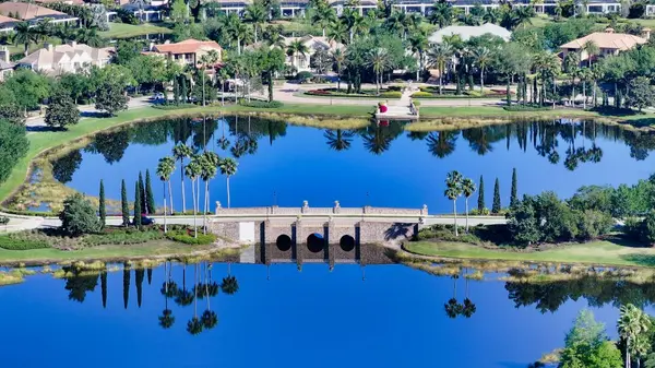 Florida’s Luxury Boom: Why the Wealthy Are Choosing the Sunshine State,Adam Miller
