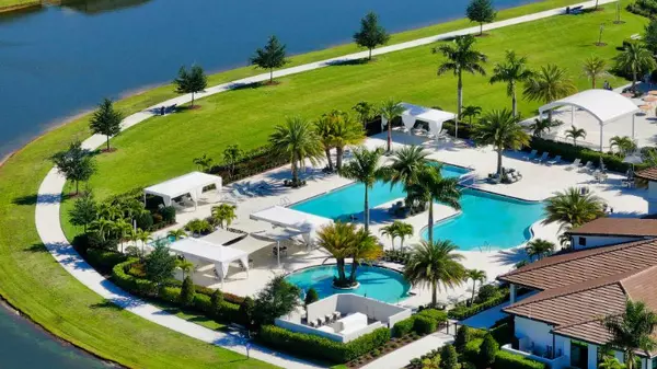 What If You Don’t Like Pickleball? Finding the Right Social Scene for YOU in Lakewood Ranch,Adam Miller