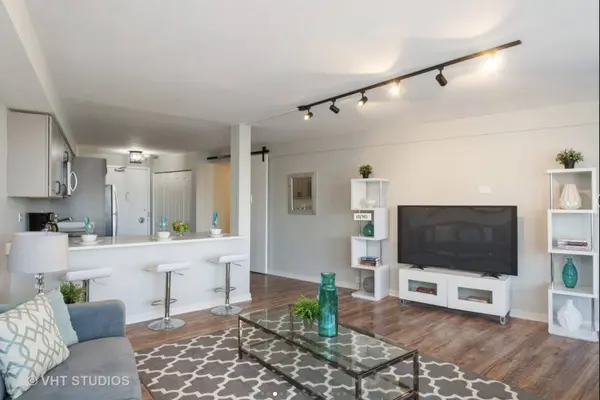 300 N State Street #3808, Chicago, IL 60654